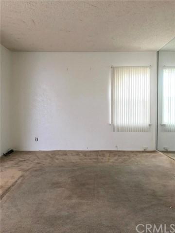 1434 W Palmer St, Compton, CA 90220 photo 4