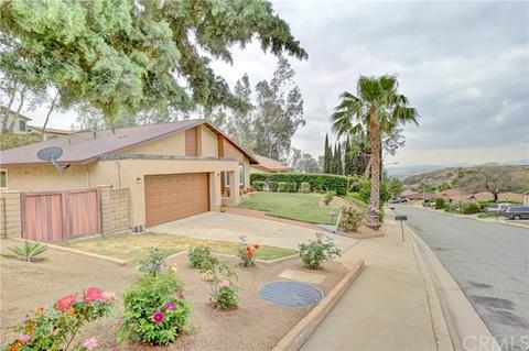 2943 Seine Ave, Highland, CA 92346 photo 2