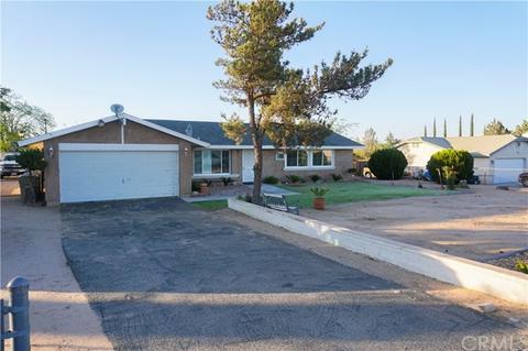 18266 Preston St, Hesperia, CA 92345 photo 2