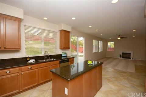 34542 Devlin Dr, Beaumont, CA 92223 photo 11