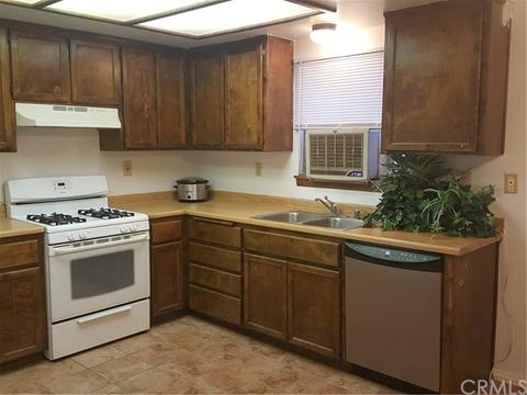 17060 Eucalyptus St, Hesperia, CA 92345 photo 2