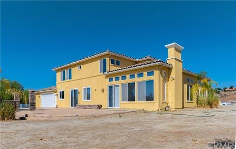 18451 Sunset Knoll Dr, Riverside, CA 92504 photo 2