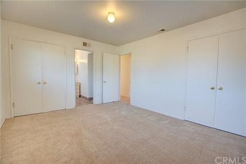 223 E Shady Grove Dr, Riverside, CA 92507 photo 12