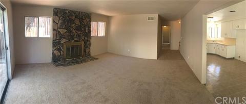 223 E Shady Grove Dr, Riverside, CA 92507 photo 17