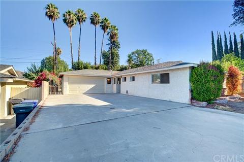 223 E Shady Grove Dr, Riverside, CA 92507 photo 2