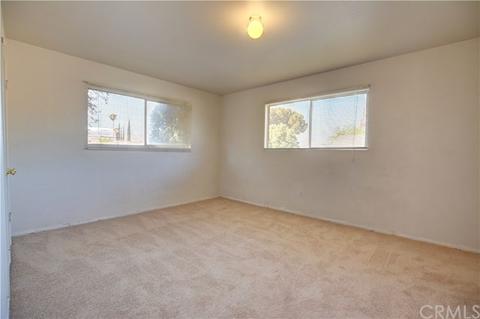 223 E Shady Grove Dr, Riverside, CA 92507 photo 11