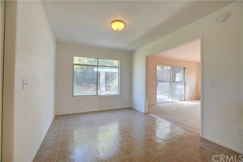 223 E Shady Grove Dr, Riverside, CA 92507 photo 7