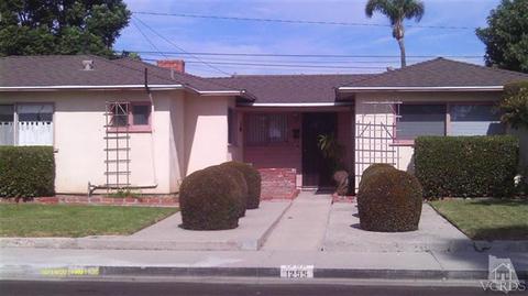 1255 W Juniper St, Oxnard, CA 93033 photo 1