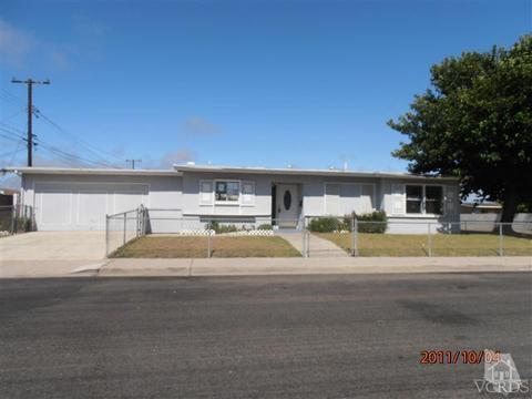 2701 Carob St, Oxnard, CA 93035 photo 1