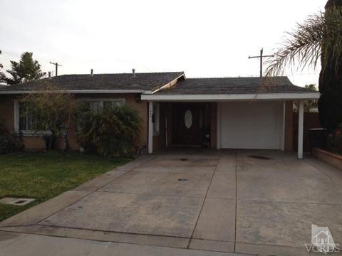 1834 Valley Park Dr, Oxnard, CA 93033 photo 1