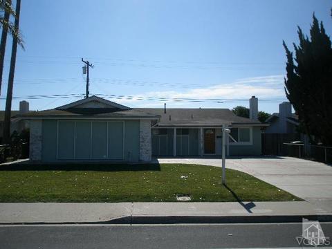 1540 W Hemlock St, Oxnard, CA 93035 photo 1