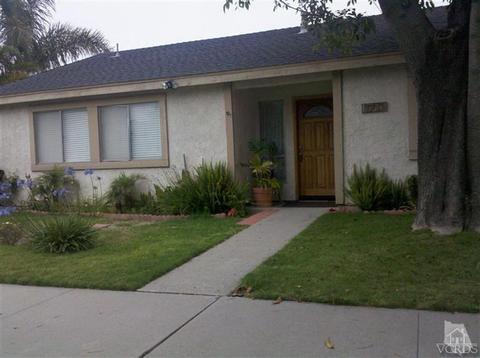 3221 W Hemlock St, Oxnard, CA 93035 photo 1