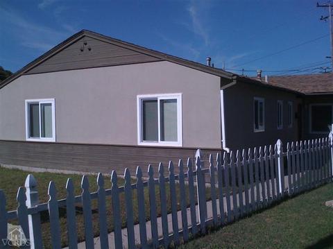 3085 E Clinton St, Oxnard, CA 93033 photo 1