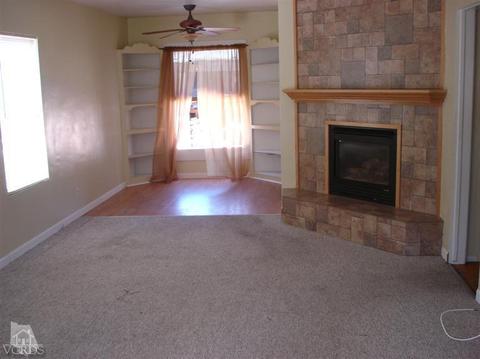 911 S E St, Oxnard, CA 93030 photo 1