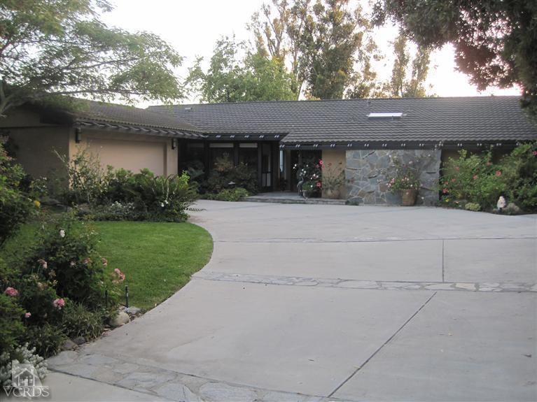 745 Callado St, Camarillo, CA 93010 photo 1
