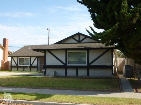 1110 Dahlia St, Oxnard, CA 93036 photo 1