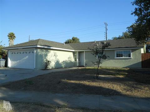 1936 San Benito St, Oxnard, CA 93033 photo 1