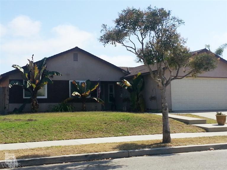 2004 Falkner Pl, Oxnard, CA 93033 photo 1