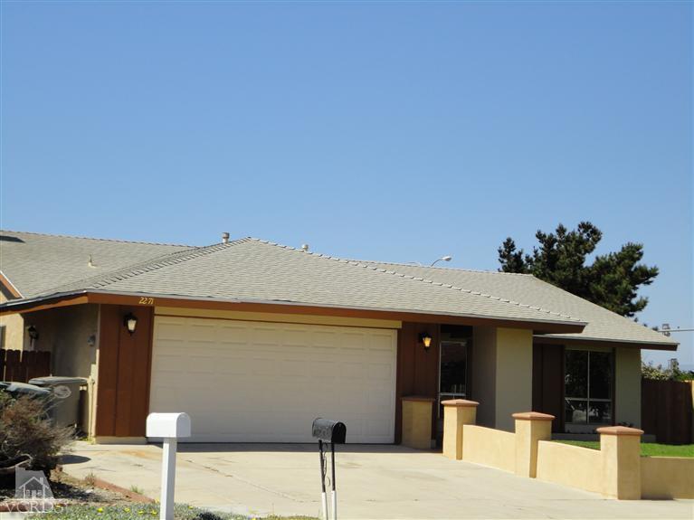 2271 Mariposa St, Oxnard, CA 93036 photo 1