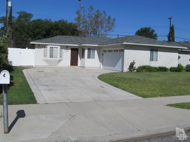 2065 Clover St, Simi Valley, CA 93065 photo 1