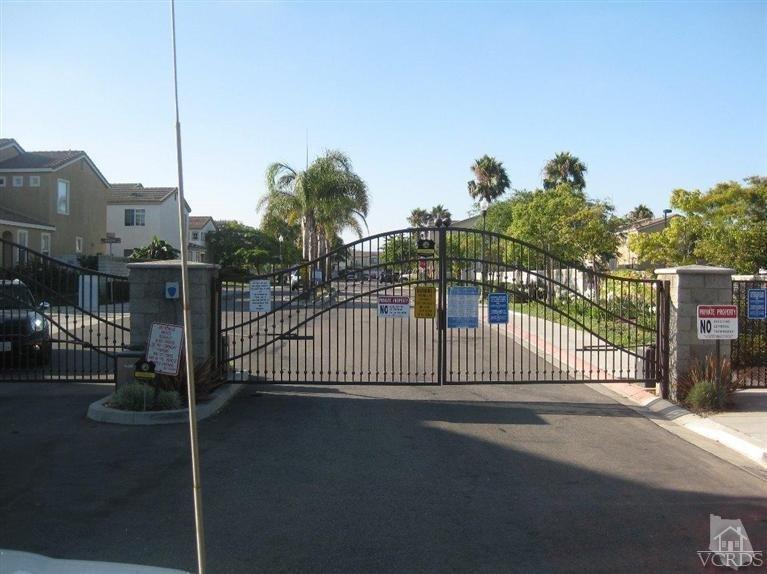 1552 Picasso Ln, Oxnard, CA 93033 photo 1