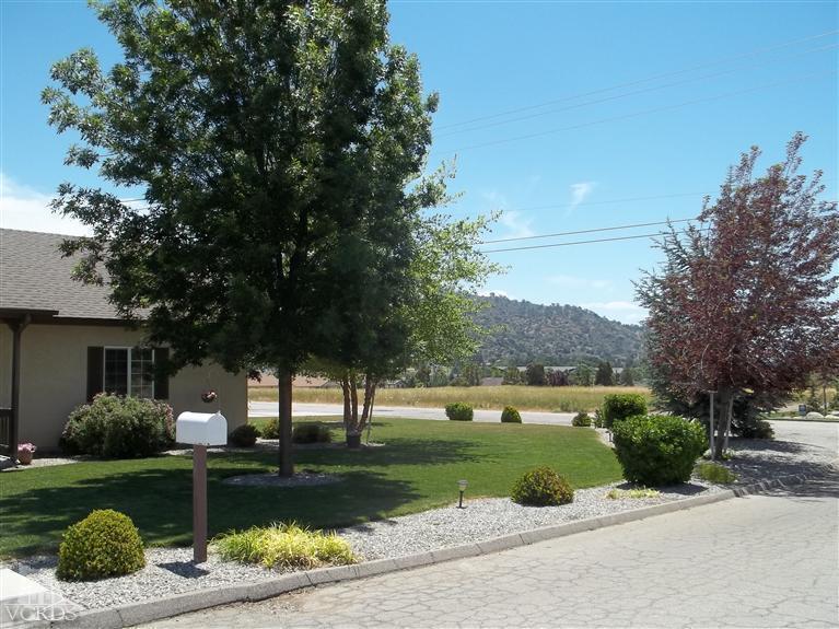 18220 Santa Anita St, Tehachapi, CA 93561 photo 1