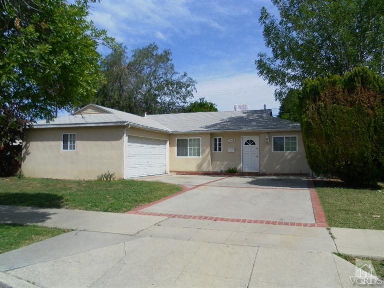 18019 Burton St, Reseda, CA 91335 photo 1