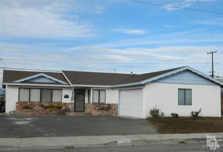 1363 Spruce St, Oxnard, CA 93033 photo 1