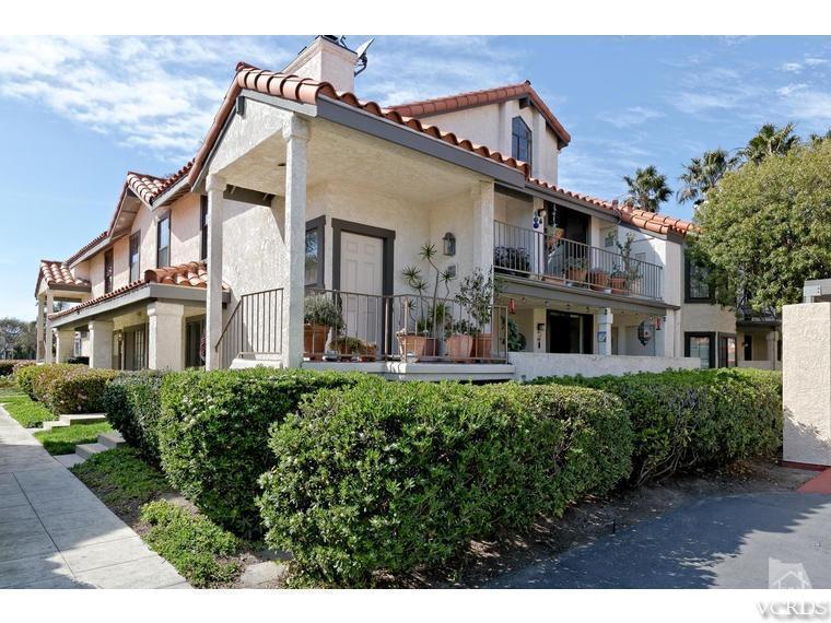 2111 Martinique Ln, Oxnard, CA 93035 photo 1