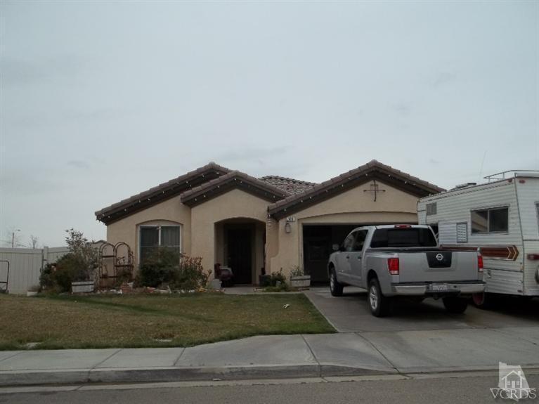 920 Georgia St, Tehachapi, CA 93561 photo 1