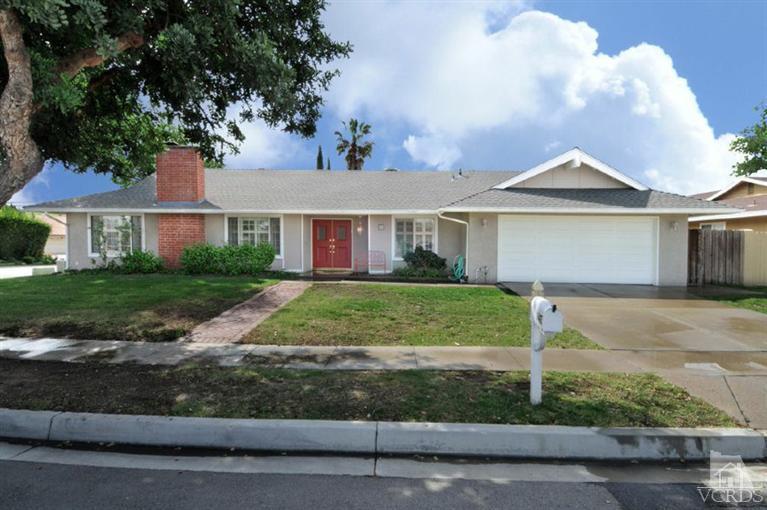 94 E Gainsborough Rd, Thousand Oaks, CA 91360 photo 1