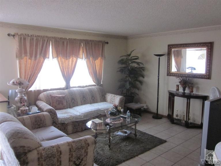 1951 Pericles Pl, Oxnard, CA 93033 photo 1