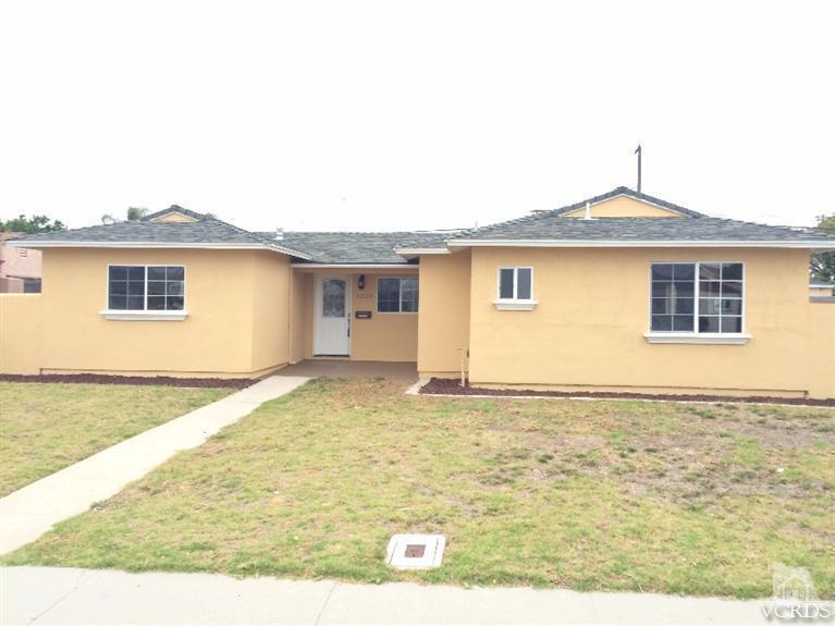 1225 W Hemlock St, Oxnard, CA 93033 photo 1