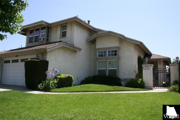 1835 Ridgewood Dr, Camarillo, CA 93012 photo 1