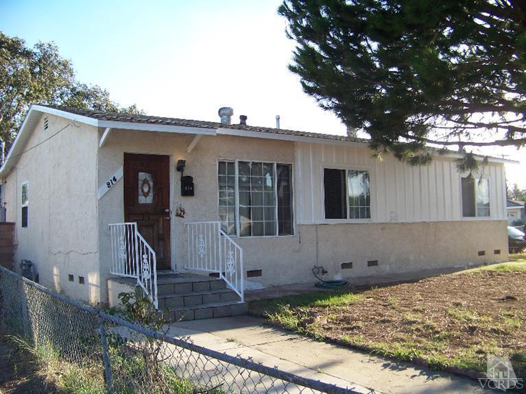 214 E Dollie St, Oxnard, CA 93033 photo 1