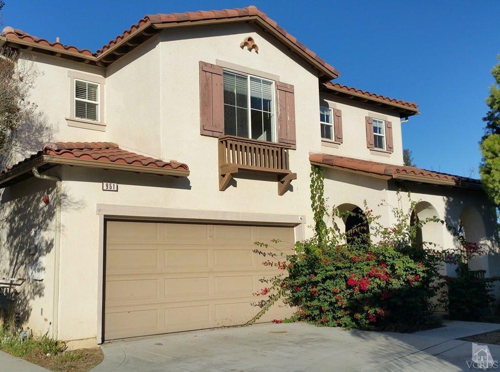 951 Belleza Dr, Oxnard, CA 93030 photo 1