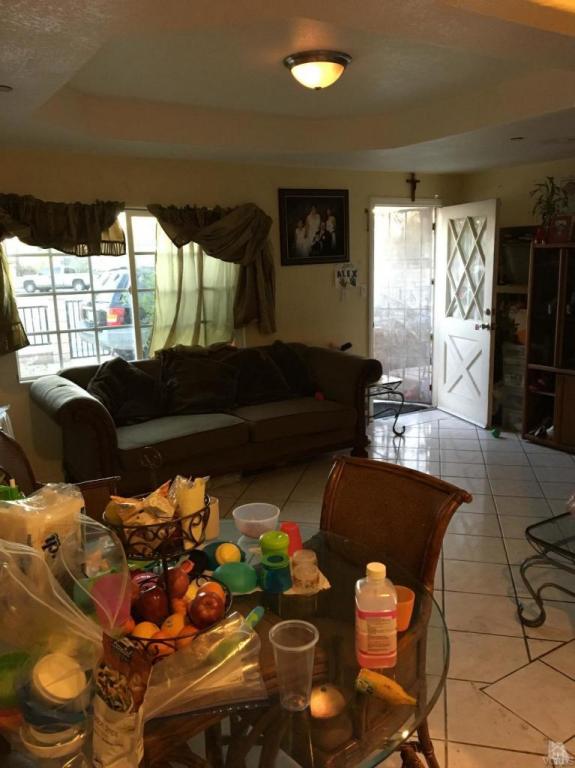 301 E Ash St, Oxnard, CA 93033 photo 1