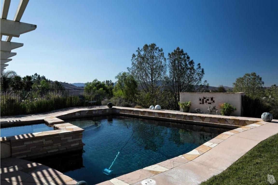 2776 Queens Way, Thousand Oaks, CA 91362 photo 1