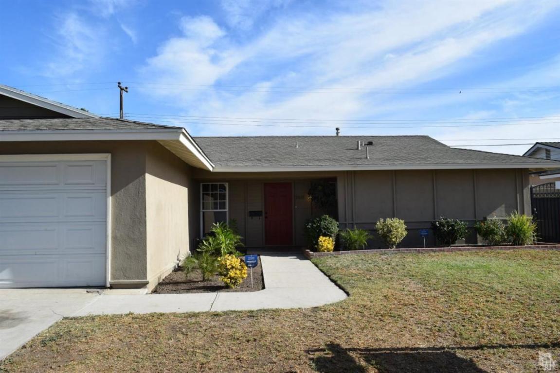 2610 Trinity Pl, Oxnard, CA 93033 photo 1