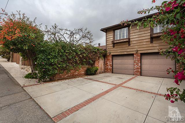 6029 Peppertree Ln, Simi Valley, CA 93063 photo 1