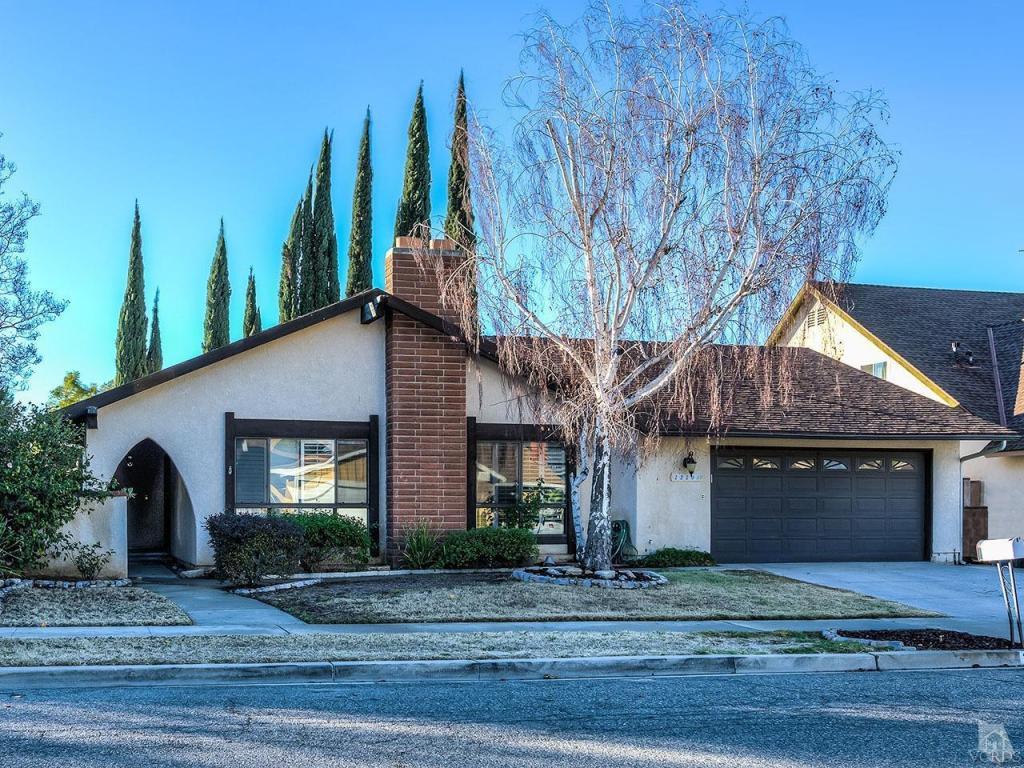 2220 E Brower St, Simi Valley, CA 93065 photo 1