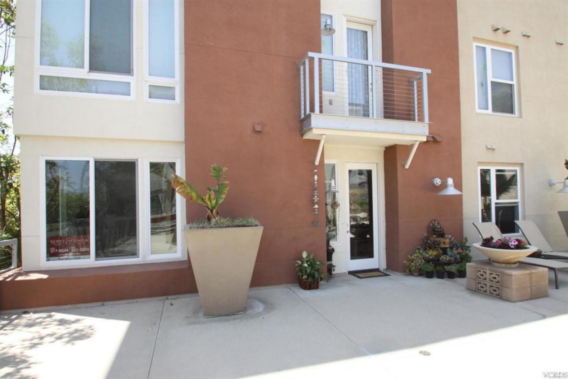1901 Victoria Ave #113, Oxnard, CA 93035 photo 1