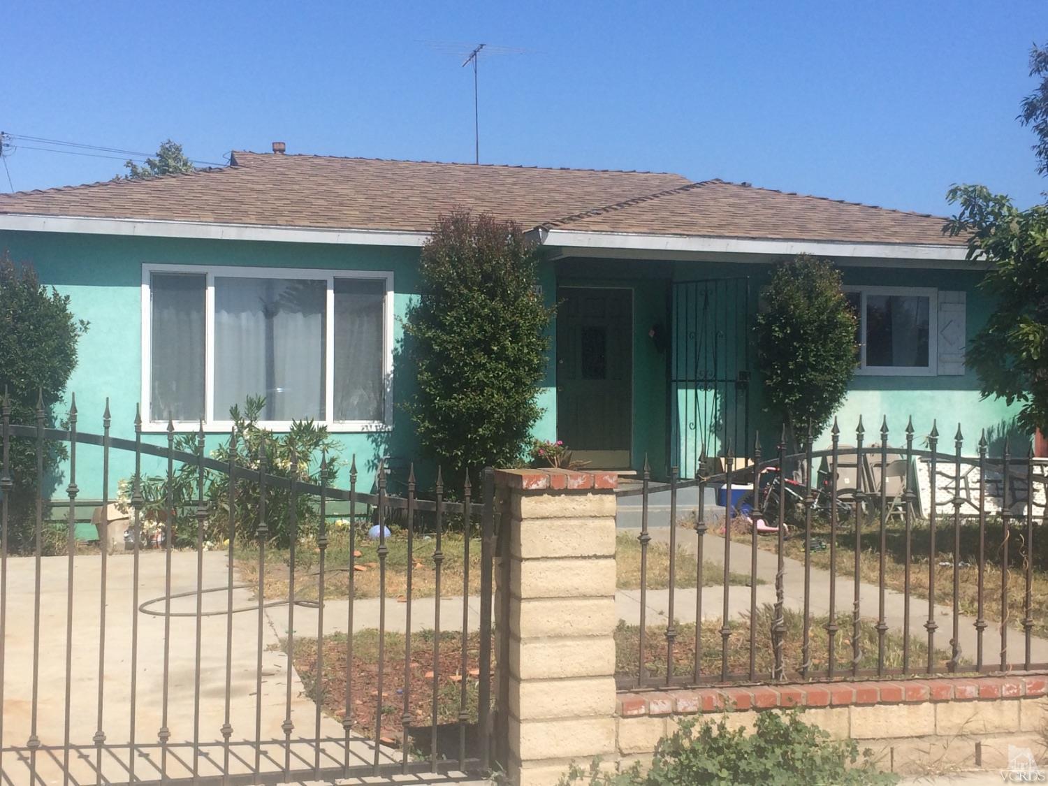 124 Lupita St, Oxnard, CA 93030 photo 1