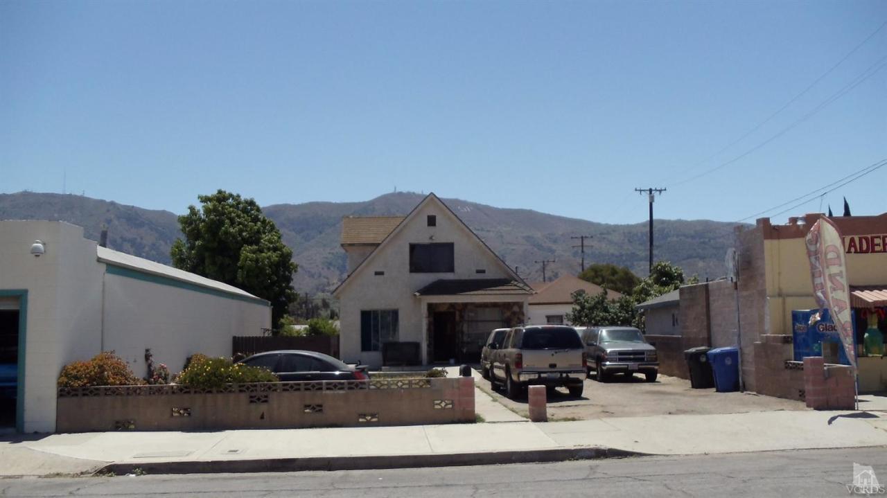 1252 E Main St, Santa Paula, CA 93060 photo 1