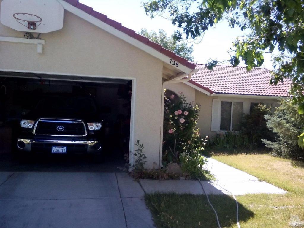 728 Silver Oak Dr, Tehachapi, CA 93561 photo 1