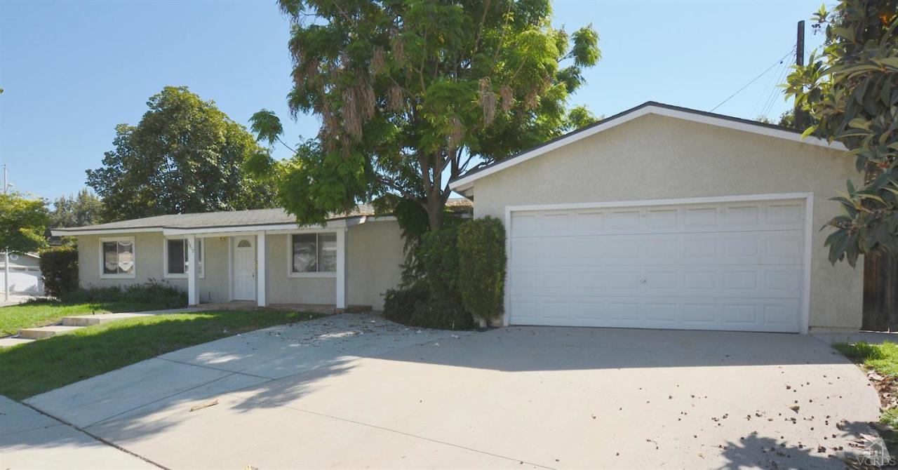 3812 Senan St, Camarillo, CA 93010 photo 1