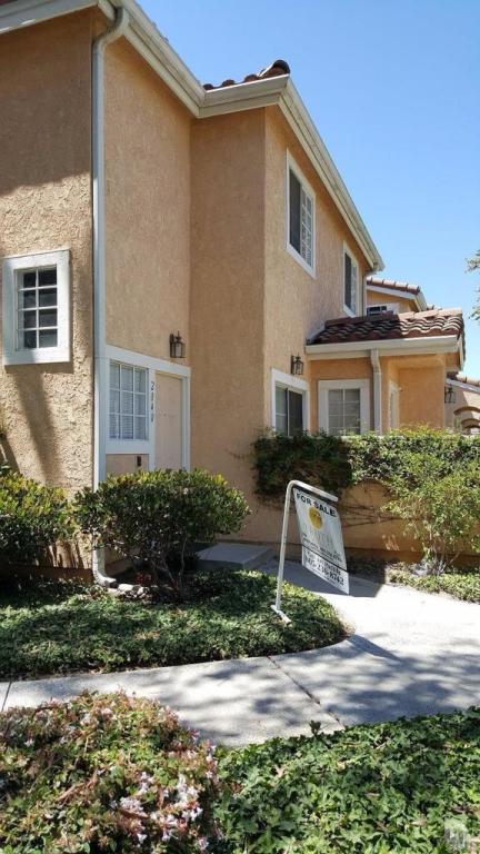 2040 Blackberry Cir, Oxnard, CA 93036 photo 1