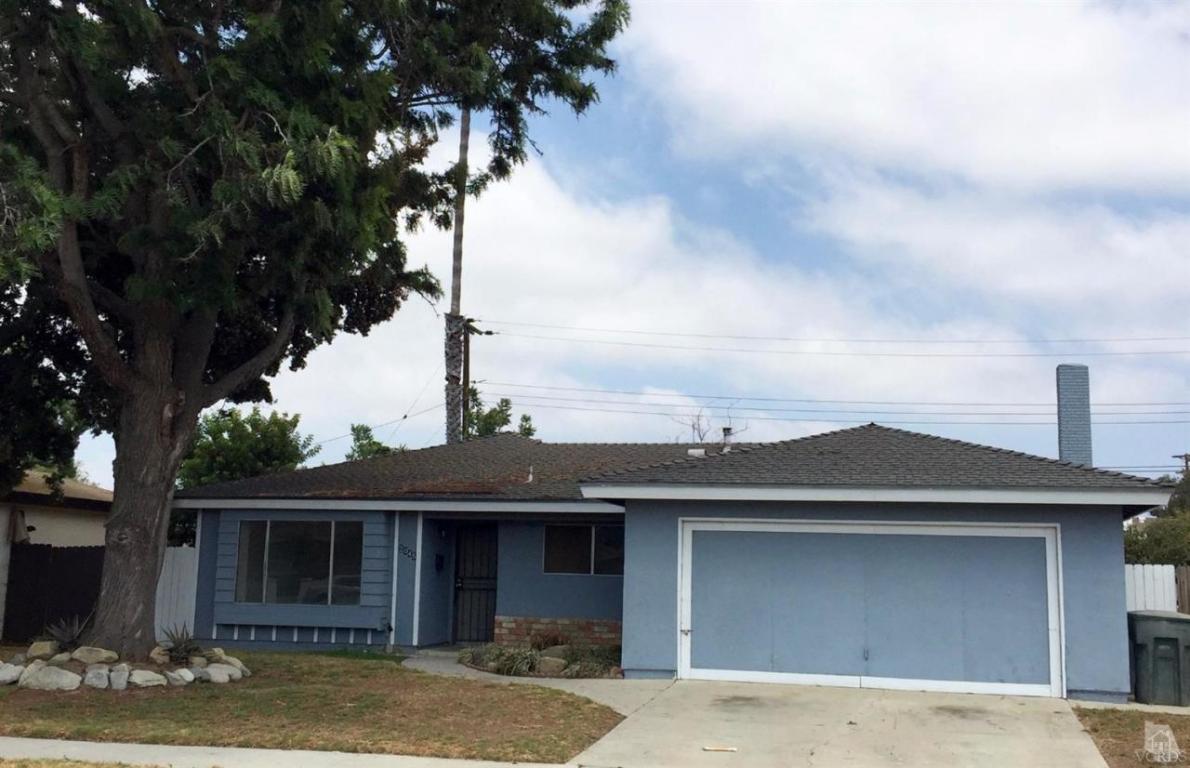 2045 Langley St, Oxnard, CA 93033 photo 1