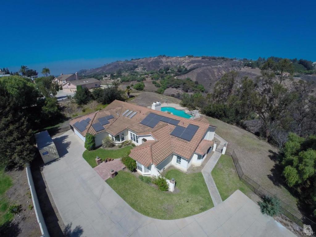 12451 Ridge Dr, Camarillo, CA 93012 photo 1