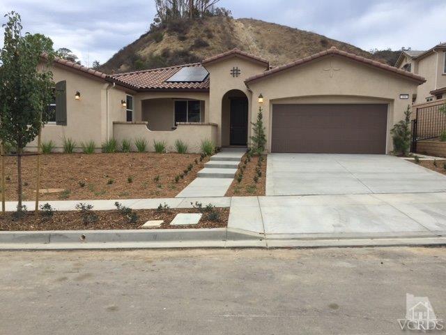 596 Comet Ave, Simi Valley, CA 93065 photo 1